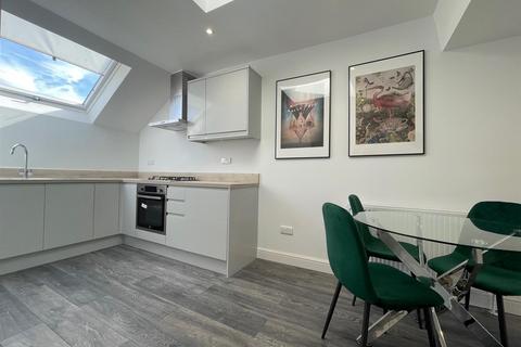 1 bedroom flat for sale, Bickley Street, Tooting Broadway, London