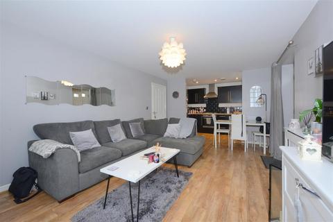 2 bedroom apartment for sale, Yew Tree Close, Spring Gardens, Shrewsbury