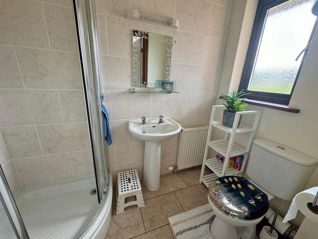 Ensuite shower room