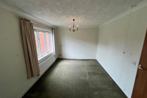 2 bedroom semi-detached bungalow for sale, Peakes Croft, Bawtry