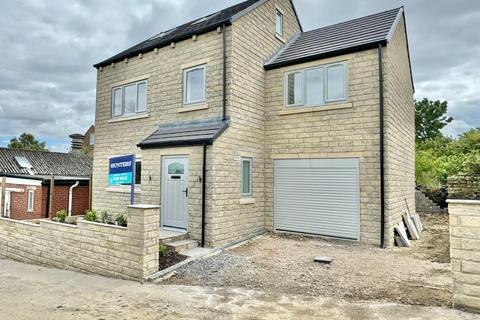 4 bedroom detached house for sale, Lidgett Lane, Skelmanthorpe