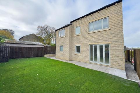 4 bedroom detached house for sale, Lidgett Lane, Skelmanthorpe