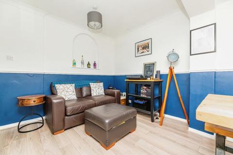9 Burn Grove, Chapeltown, Sheffield, S35 1SN