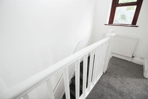 15 Fagley Terrace, Bradford, BD2 3LU