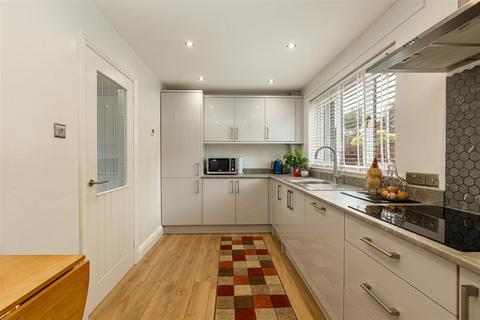 2 bedroom semi-detached house for sale, 22 Eildon View, Melrose