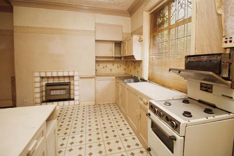 18 Fagley Road, Bradford, BD2 3LY
