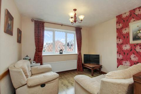 2 bedroom flat for sale, Skelldale Close, Ripon