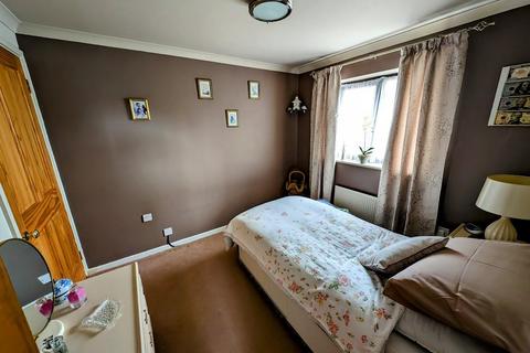 8 Mow Barton, Yate, Bristol, BS37 5NF