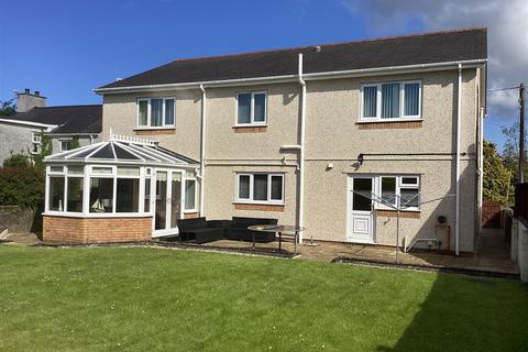 4 bedroom house for sale, Brynteg