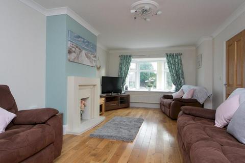 4 bedroom house for sale, Brynteg