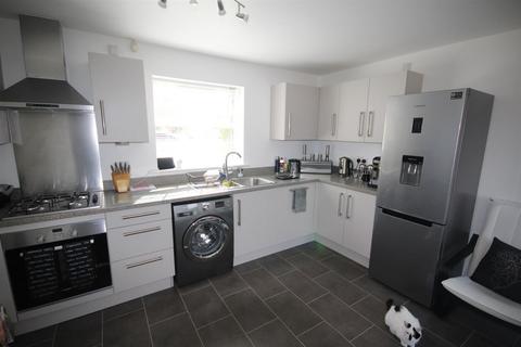 3 bedroom house for sale, Red Norman Rise, Holmer