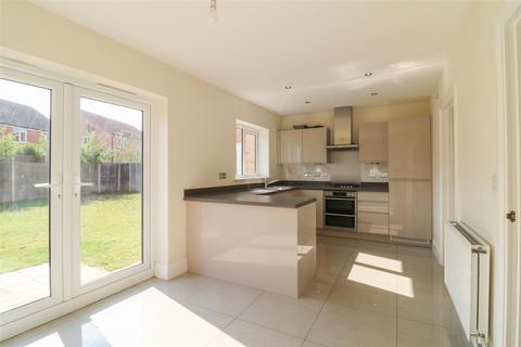 4 bedroom house for sale, Glebe Drive, Exning CB8