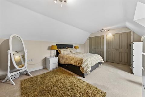 5 bedroom detached house for sale, Steele Way, Geddington NN14