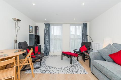 1 bedroom apartment to rent, Hooley Lane, Redhill