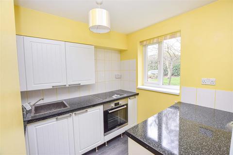 1 bedroom flat for sale, Heathfield Drive, Mitcham CR4