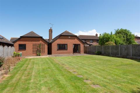 14 The Ridings, Chestfield, Whitstable, CT5 3PE