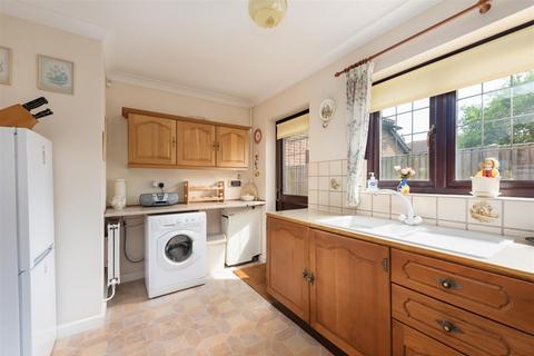 14 The Ridings, Chestfield, Whitstable, CT5 3PE