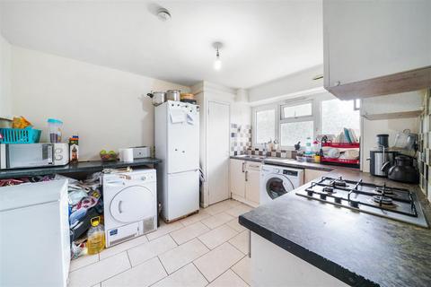 2 bedroom flat for sale, Tanfield Avenue, Neasden