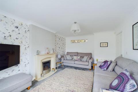 3 Stuart Close, Bridlington, YO15 3TD