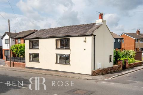 2 bedroom detached house for sale, Leyland Lane, Leyland