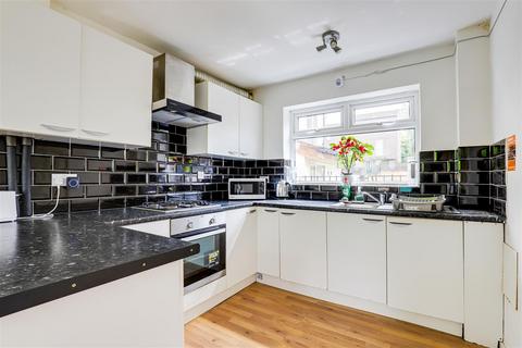 3 bedroom townhouse for sale, Welbeck Walk, St Anns NG3