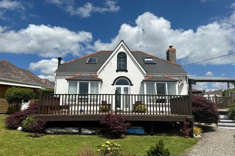 Bodrean Hillcrest, Helston, TR13 8UW