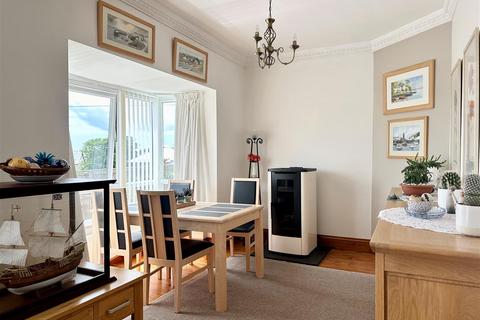Bodrean Hillcrest, Helston, TR13 8UW