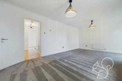 16 Ash Way, Colchester, CO3 9FN