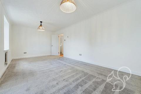 16 Ash Way, Colchester, CO3 9FN