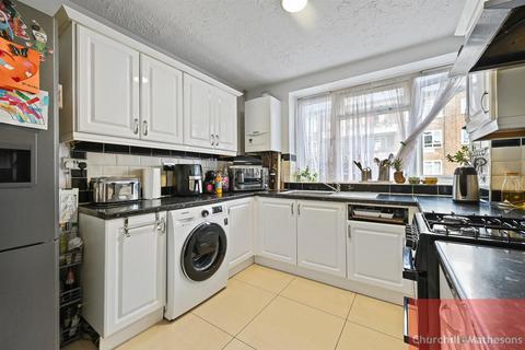 3 bedroom flat for sale, Oak Way, Acton, London