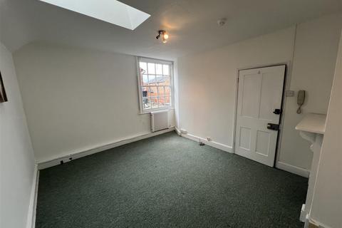 Property to rent, High Street, Alcester B49