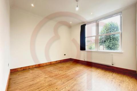 1 bedroom flat to rent, Madeley Road, Ealing, W5