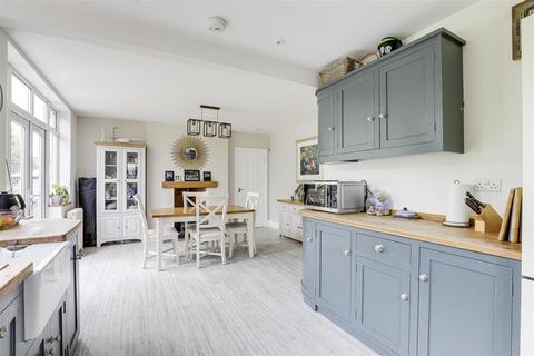 19 Arno Vale Road, Woodthorpe, Nottingham, NG5 4JH