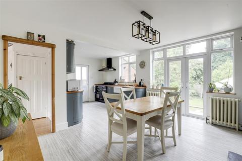 19 Arno Vale Road, Woodthorpe, Nottingham, NG5 4JH