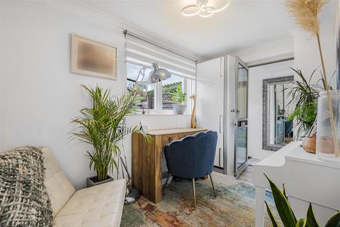 4 Corfe Mews, Caversham, Reading, RG4 6NR