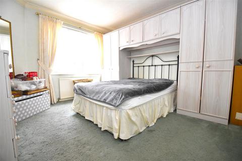 2 bedroom semi-detached bungalow for sale, Sutton Road, Rochford