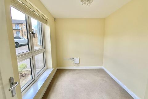 9 Nelore Close, Whitehouse, Milton Keynes, MK8 1AN