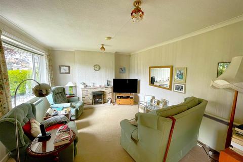 2 bedroom detached bungalow for sale, Wenton Close, Cottesmore, Oakham, LE15 7DR