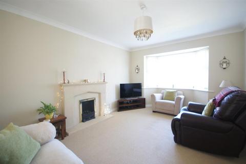 4 bedroom detached house to rent, Temple Goring, Navenby, Lincoln