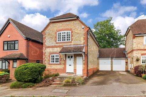 3 bedroom detached house for sale, Verwood Drive, Cockfosters EN4