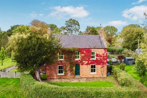 3 bedroom house to rent, Harmston Road, Aubourn, Lincoln