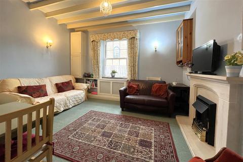 1 bedroom cottage for sale, Penfold Yard, Quakers Lane, Richmond