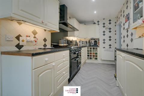 24 Dovedale Road, Rotherham, S65 3AJ