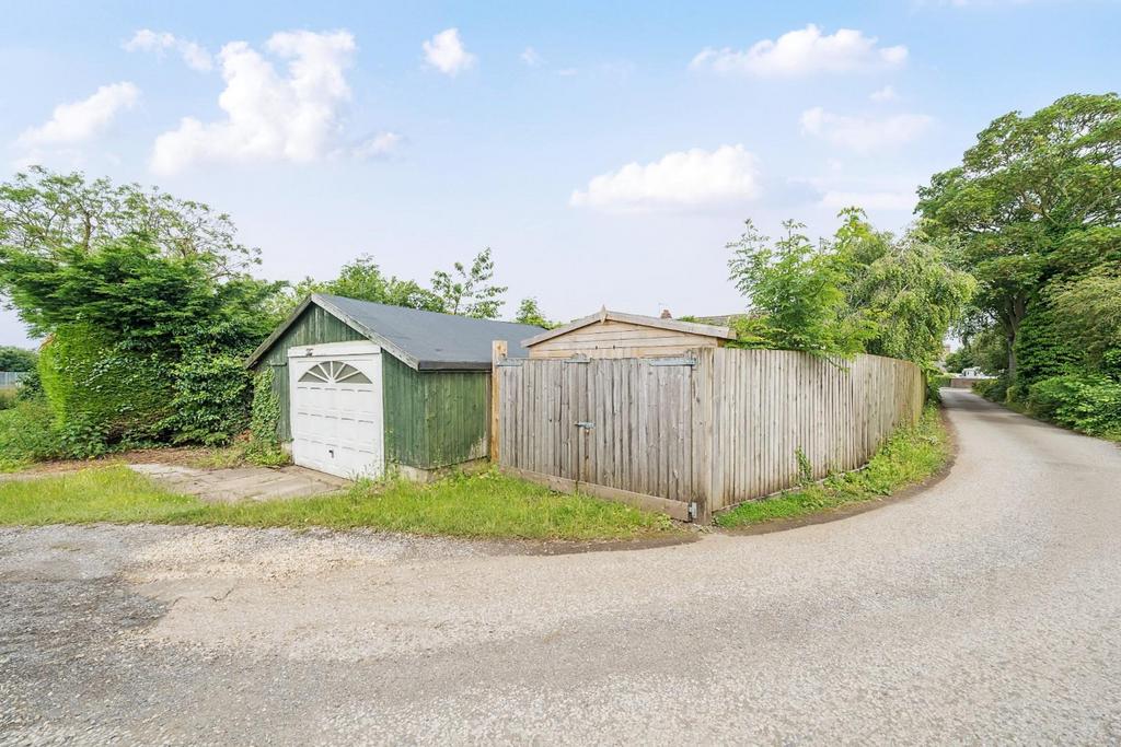 GARAGE &amp; WORKSHOP.jpg