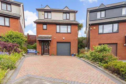 3 bedroom detached house for sale, Rhianfa Gardens, Ffynone, Swansea