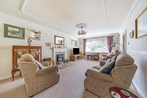 3 bedroom detached house for sale, Rhianfa Gardens, Ffynone, Swansea