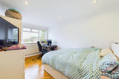 2 bedroom maisonette for sale, Abbey Close, Pinner HA5