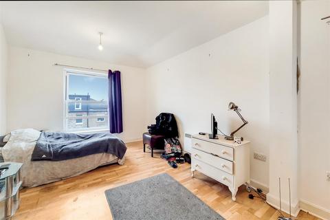1 bedroom apartment for sale, 156a Heath Road, Twickenham TW1