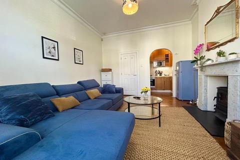 2 bedroom apartment to rent, Sackville Gardens, Hove