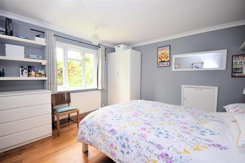 2 bedroom flat for sale, Moor Park, Wendover HP22